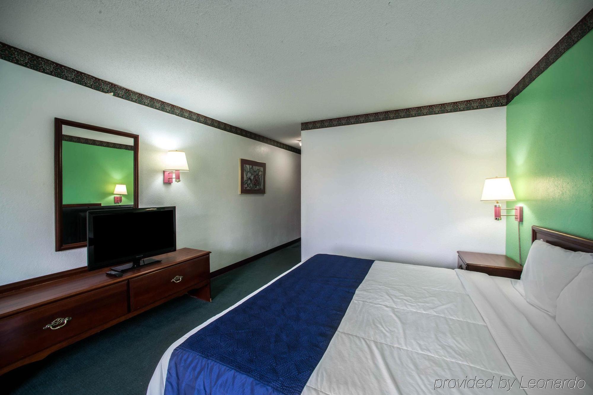 Econo Lodge Sacramento Convention Center Экстерьер фото