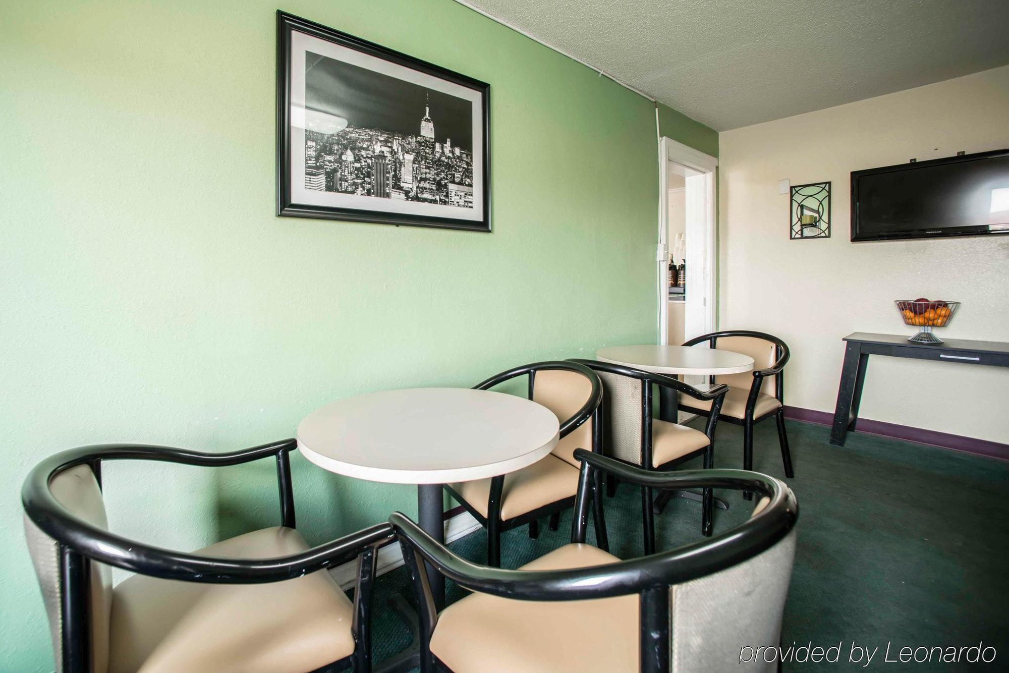 Econo Lodge Sacramento Convention Center Экстерьер фото