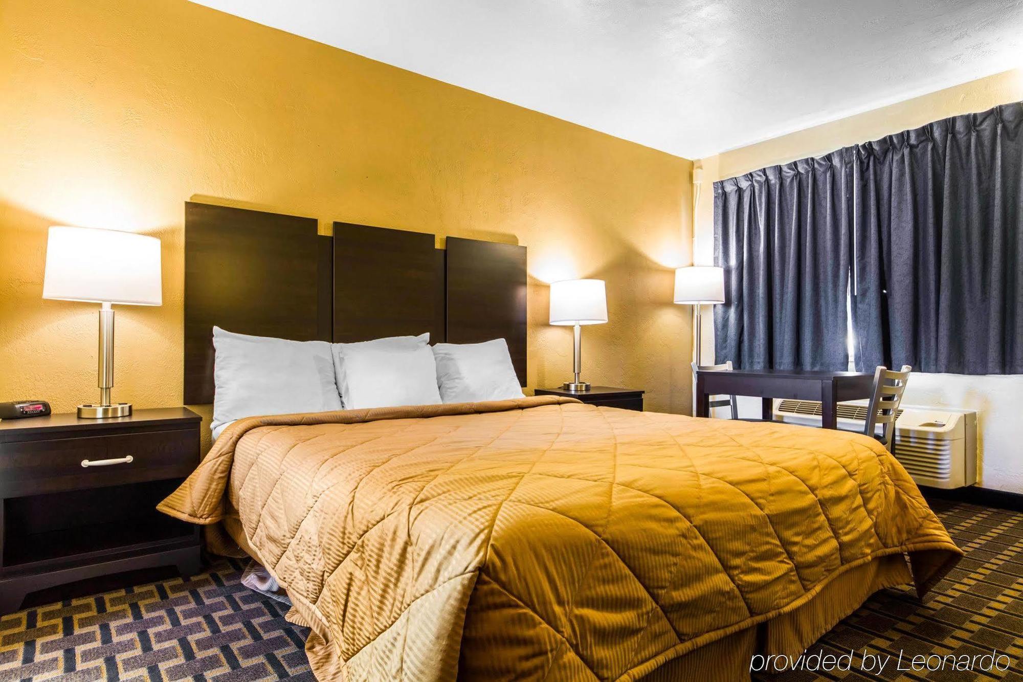 Econo Lodge Sacramento Convention Center Экстерьер фото